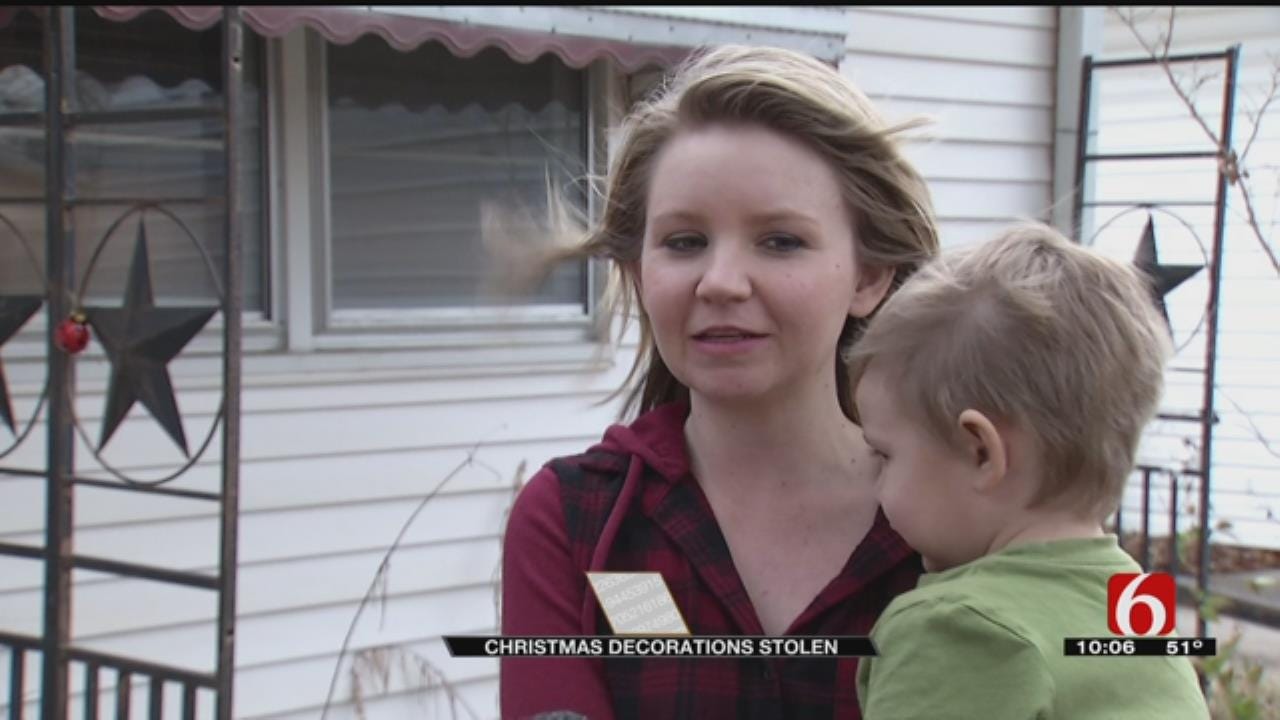 Christmas Decor Stolen From Claremore Family's Front Lawn