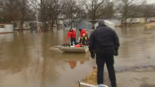 WEB EXTRA: Video Of Chouteau Bend Evacuations