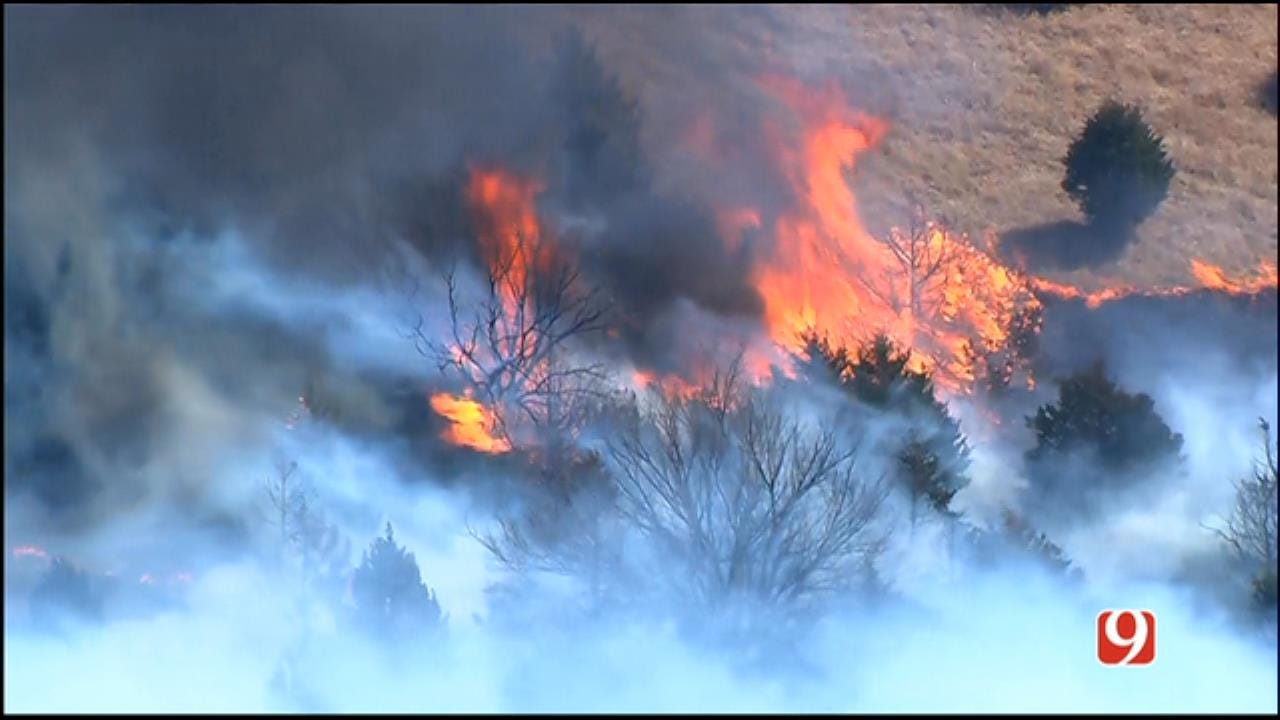 WEB EXTRA: Skynews9 Flies Over Wildfire In NE OKC